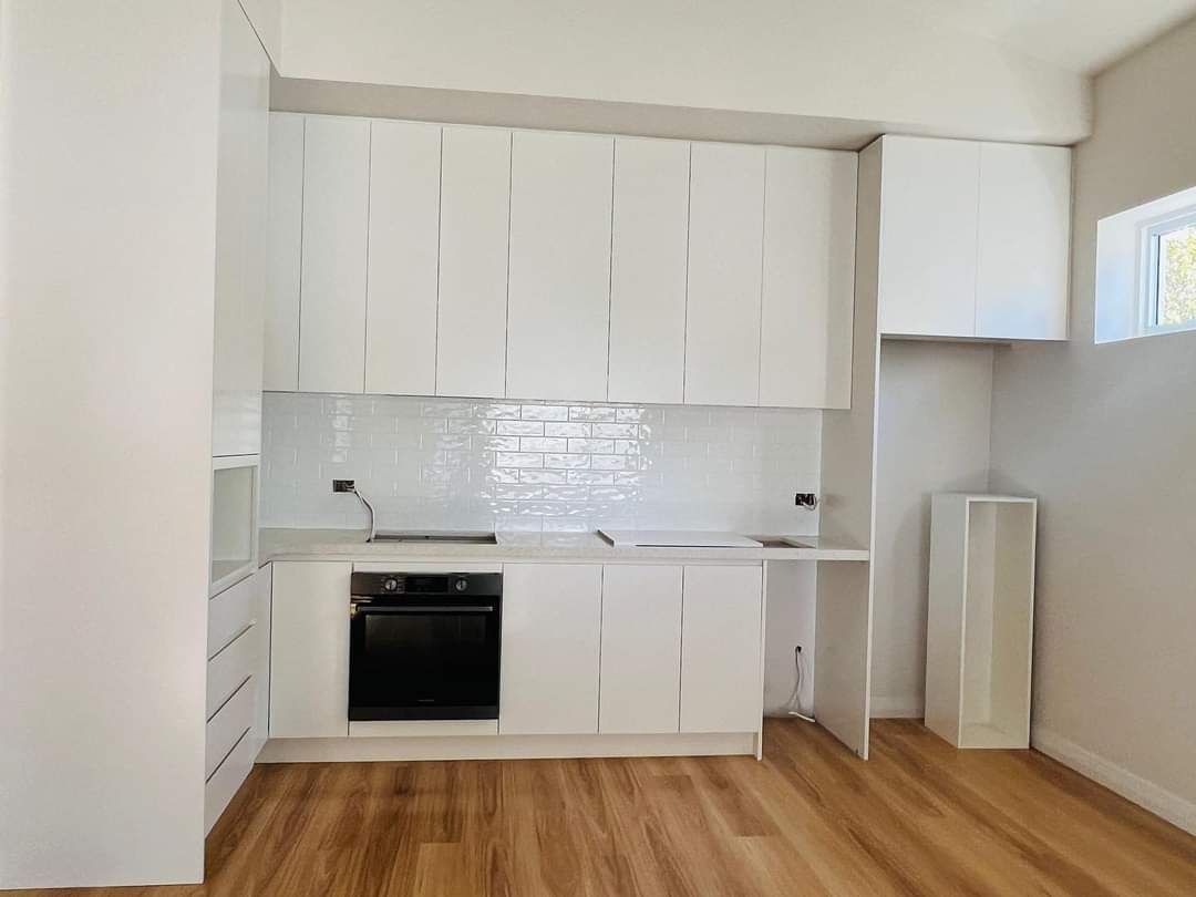 Kitchen, bathroom or living area cleaned by Pristine Move-Out Cleaning, photo 3